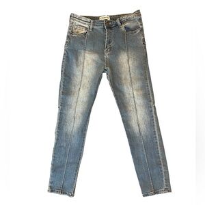 Astonishing Power Light wash Skinny Star Jeans Sz 28